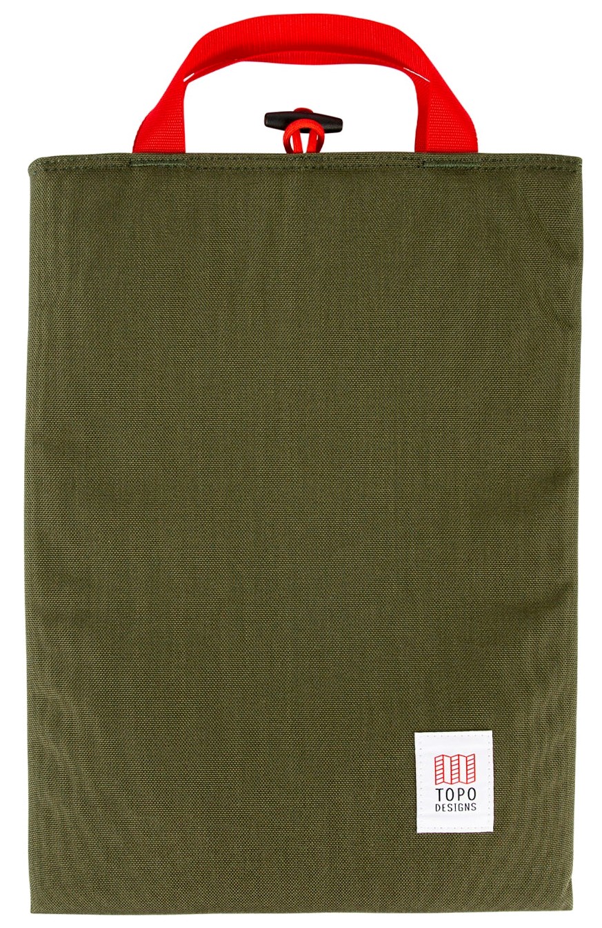 2 laptop-sleeve-vietnam-olive-1@2x