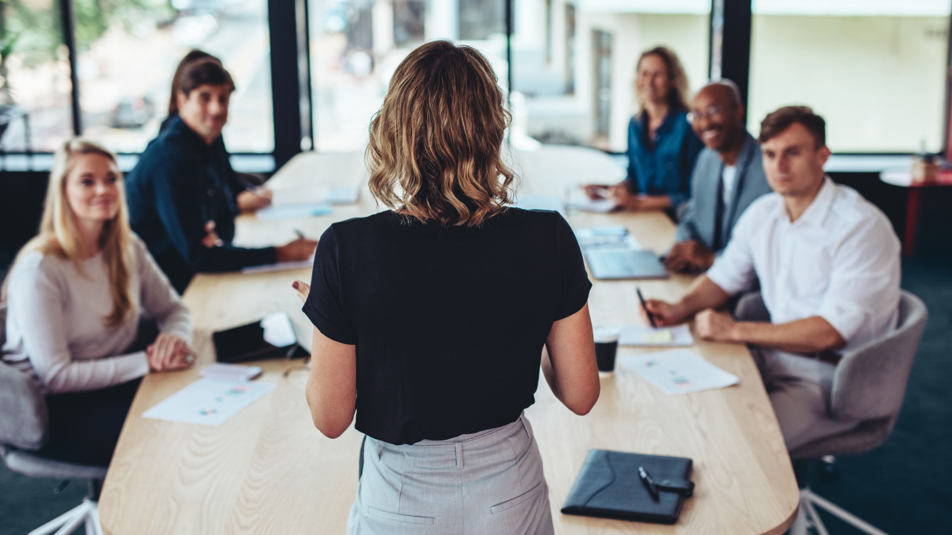 Réunions au travail : oui, mais pas n’importe quand !