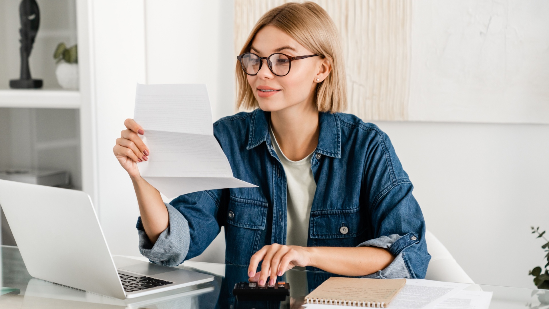 Salaires : en 2024, les inégalités entre les cadres hommes et femmes stagnent